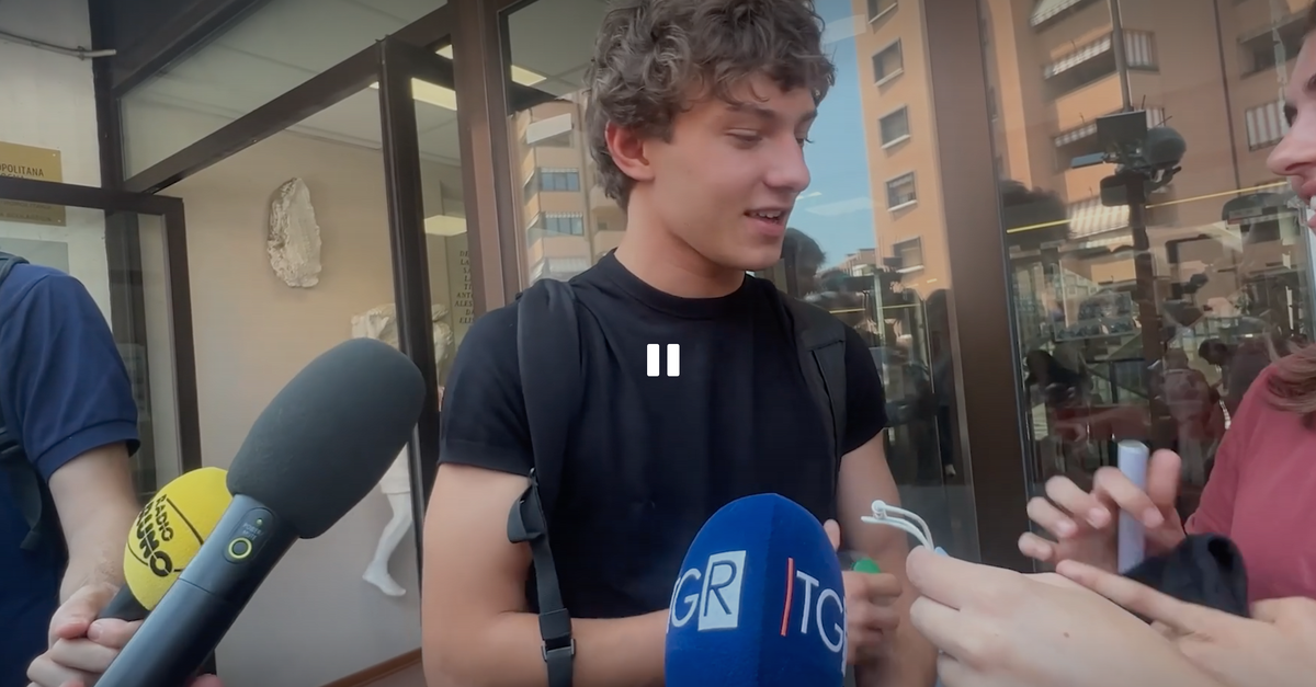 VIDEO / Una fan sorprende Antonelli alla maturità, la sua reazione è da campione