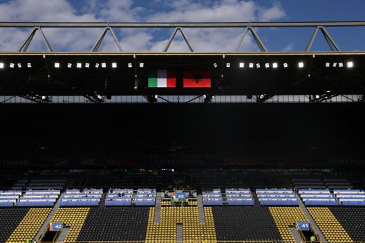 Getty Images Euro 2024 – Italia-Albania, la polizia ferma 50 tifosi italiani. Trovati in possesso di coltelli - immagine 1