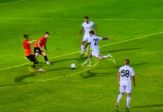 Napoli-Egnatia 4-0, termina il match: vittoria in scioltezza per gli azzurri - immagine 5