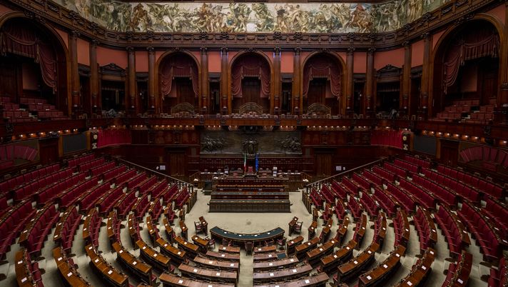 L’Ucraina può aspettare. Il Parlamento chiude prima per il derby di Roma - immagine 1