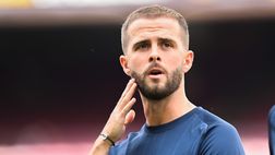 Pjanic: “In pochi possono allenare la Roma. Allegri e Sarri profili giusti”