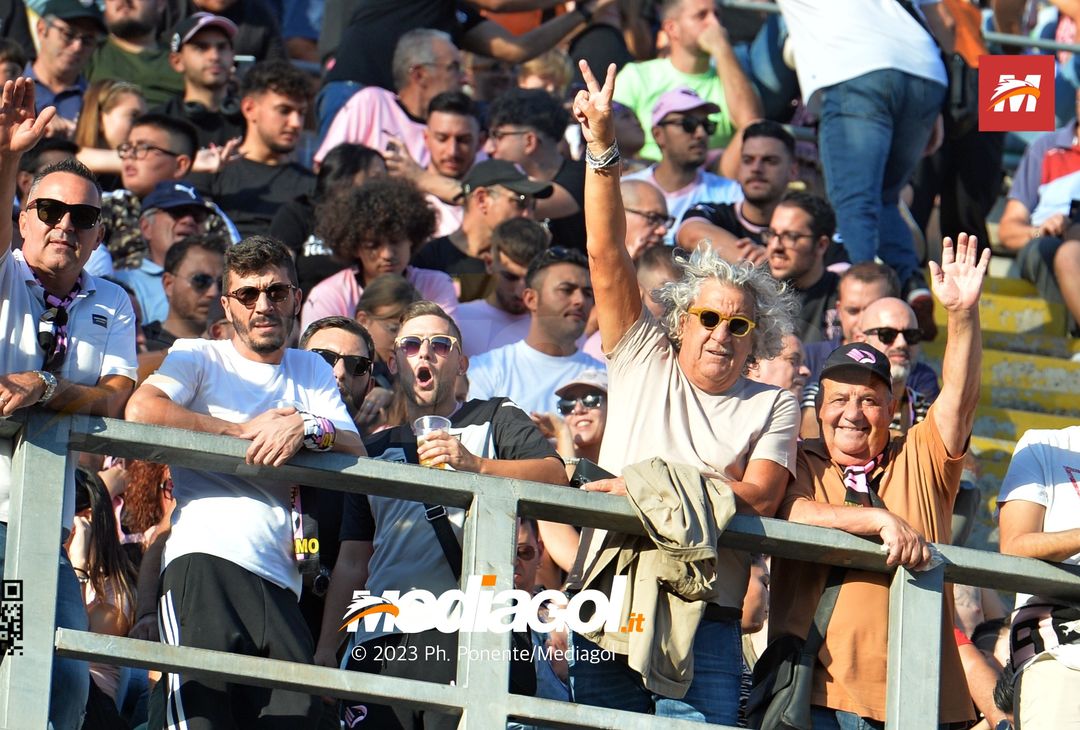 FOTOTIFO Palermo-Lecco, gli scatti ai tifosi al “Renzo Barbera” (GALLERY) - immagine 9