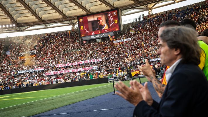 Roma, la Curva Sud ricorda Mazzone: “Corri Carletto verso il paradiso” - immagine 1