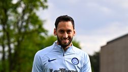 Inter, Zielinski e Asllani i primi a rientrare, poi gli italiani. Ecco quando tornerà Calhanoglu