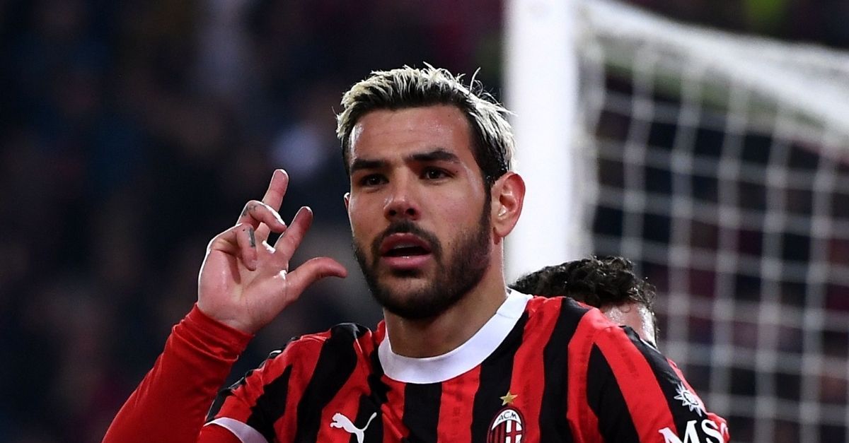 Ex Milan, gli auguri social del club rossonero a Theo Hernandez