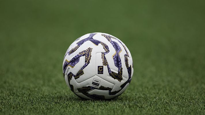 TRENTO, ITALY - JULY 27: The Serie C official ball during Pre-Season Friendly match between Trento and FC Internazionale at Briamasco stadium on July 27, 2025 in Trento, Italy. (Photo by FC Internazionale/Inter via Getty Images) Forlì-Ravenna, dove vedere il derby romagnolo in diretta tv e streaming live - immagine 1