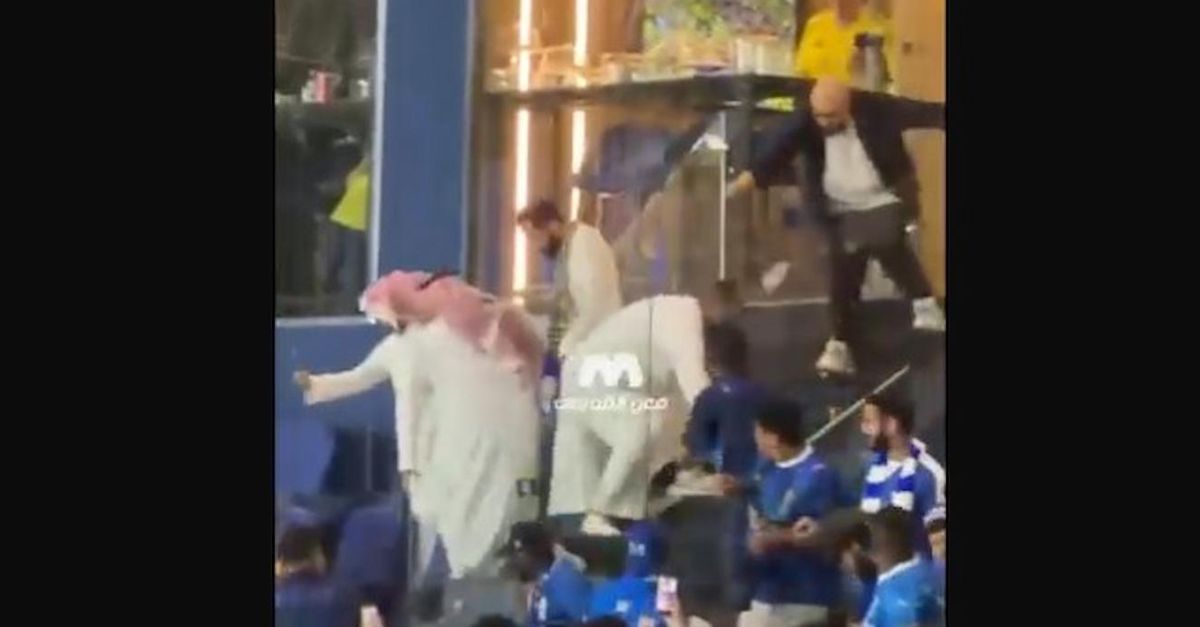 VIDEO / Pari tra Al-Hilal e Al-Nassr: in tribuna si prendono a ...