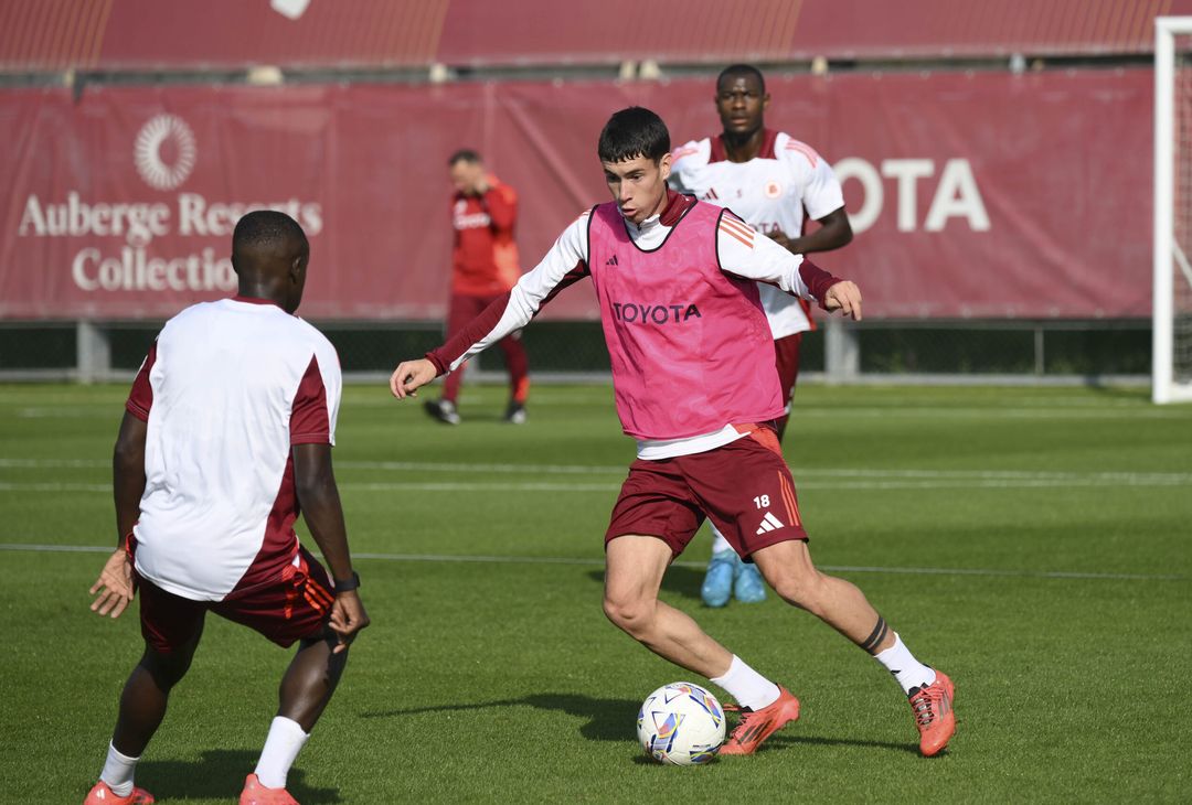 Roma, l’allenamento a due giorni dal Bologna – FOTO GALLERY - immagine 12