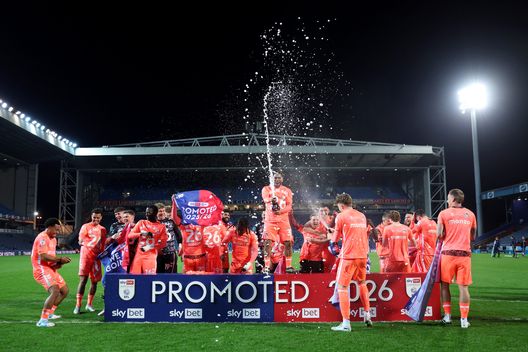 La curiosa campagna del Coventry nel 2023: la promozione gli costerà 5 mila abbonamenti per i tifosi- immagine 2