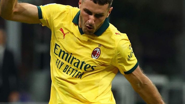 Santiago Giménez (attaccante AC Milan), qui durante Milan-Fiorentina 2-1 (Serie A 2025-2026) | News (Getty Images) Milan, Giménez punta al gol in campionato: il Pisa sarà la prima di tante 'vittime'?