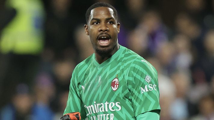 Mike Maignan AC Milan Fiorentina-Milan 1-2 Serie A 2023-2024