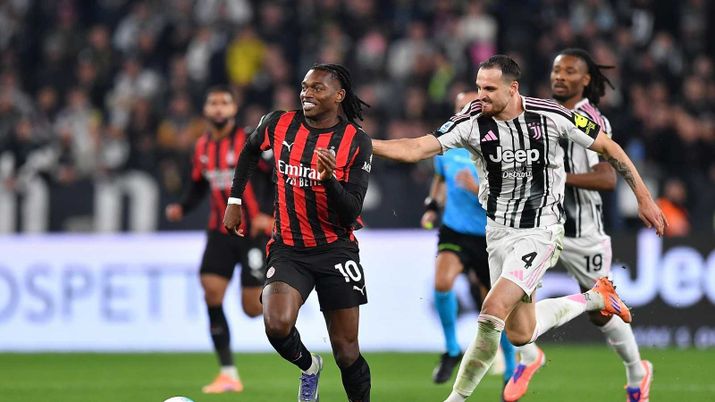 Gatti e Leao in Milan-Juventus