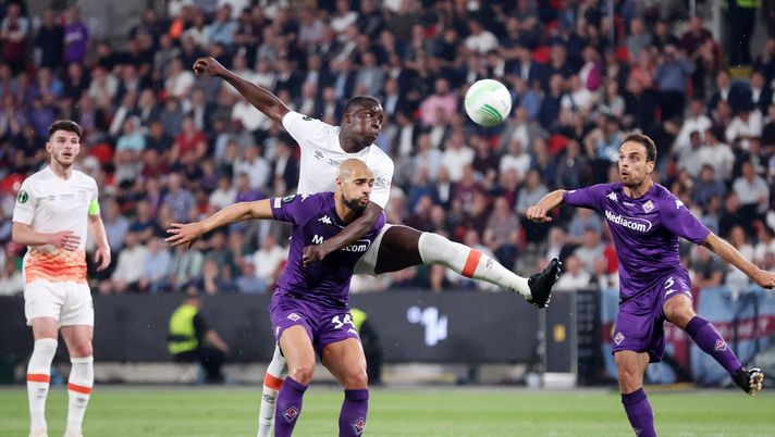 Amrabat con le valigie, Hjulmand si allontana dalla Fiorentina: è asta - immagine 1