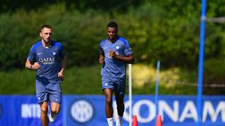 VIDEO / Inter, riecco de Vrij e Dumfries: le immagini del loro primo allenamento