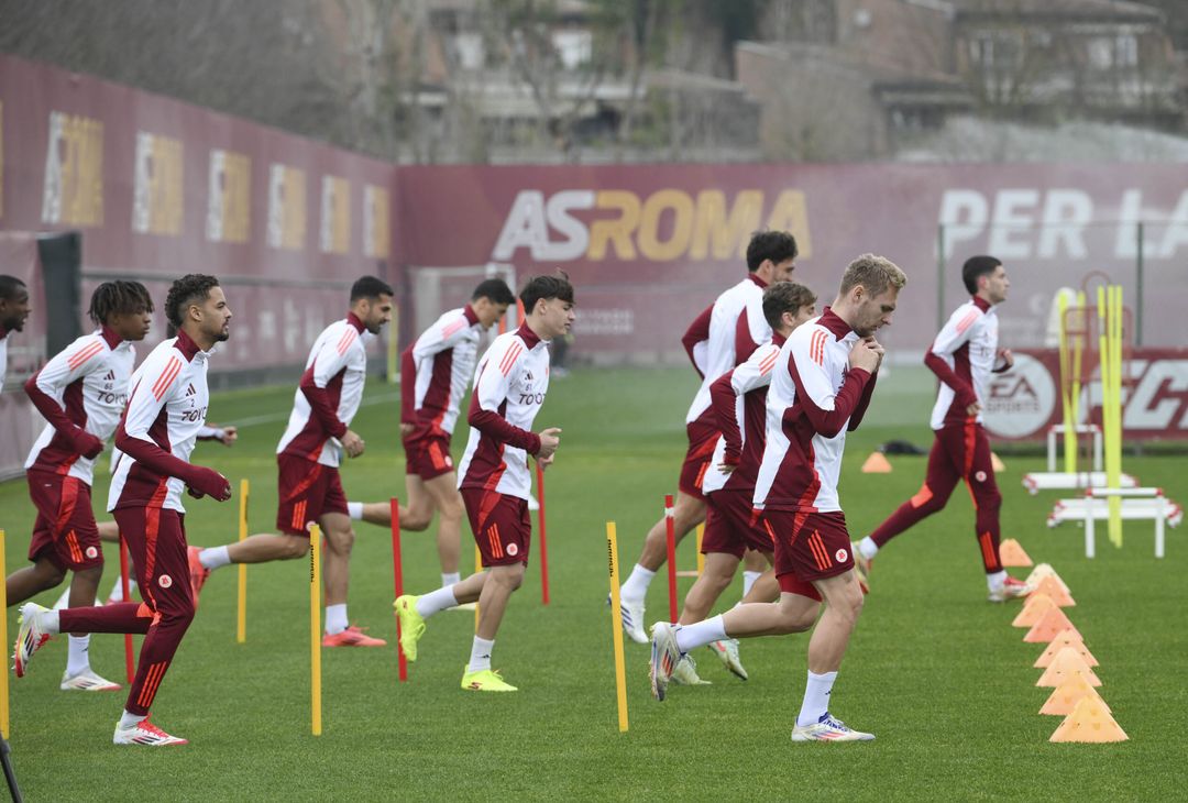 Trigoria, la rifinitura alla vigilia del Porto – FOTO GALLERY - immagine 4