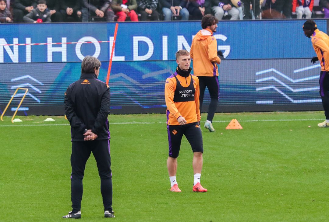 Gallery VN – Allenamento a porte aperte della Fiorentina, le immagini più belle - immagine 136