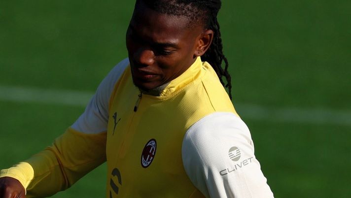 Milan, Allegri difende Leao: 'Lasciatelo giocare e fare! Se è un campione lo dirà il tempo'