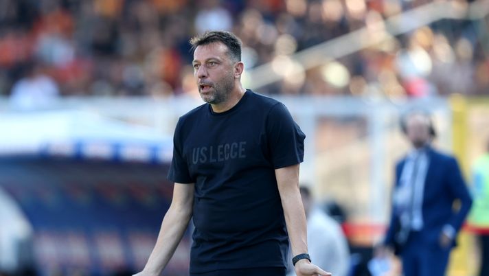 Lecce-Napoli, forte battibecco tra D’Aversa e il quarto uomo: l’episodio - immagine 1