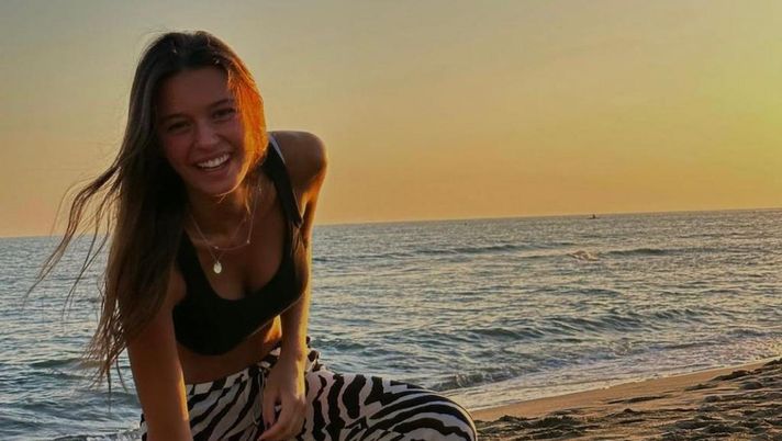 Juventus, offerte in arrivo per Federico Chiesa? La compagna del calciatore convince i tifosi - immagine 1