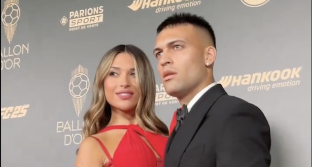 Lautaro: “Si lavora tutti i giorni per vincere trofei”. E consegna il Premio Yachine al Dibu Martinez- immagine 3