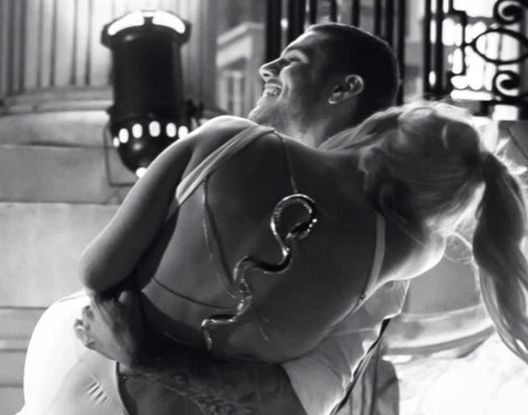 Icardi celebra i 10 anni di matrimonio con Wanda: “Grato di averti vicino”- immagine 2