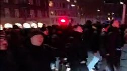Tifosi azzurri spettacolari a Copenaghen, coro da brividi per le strade della città