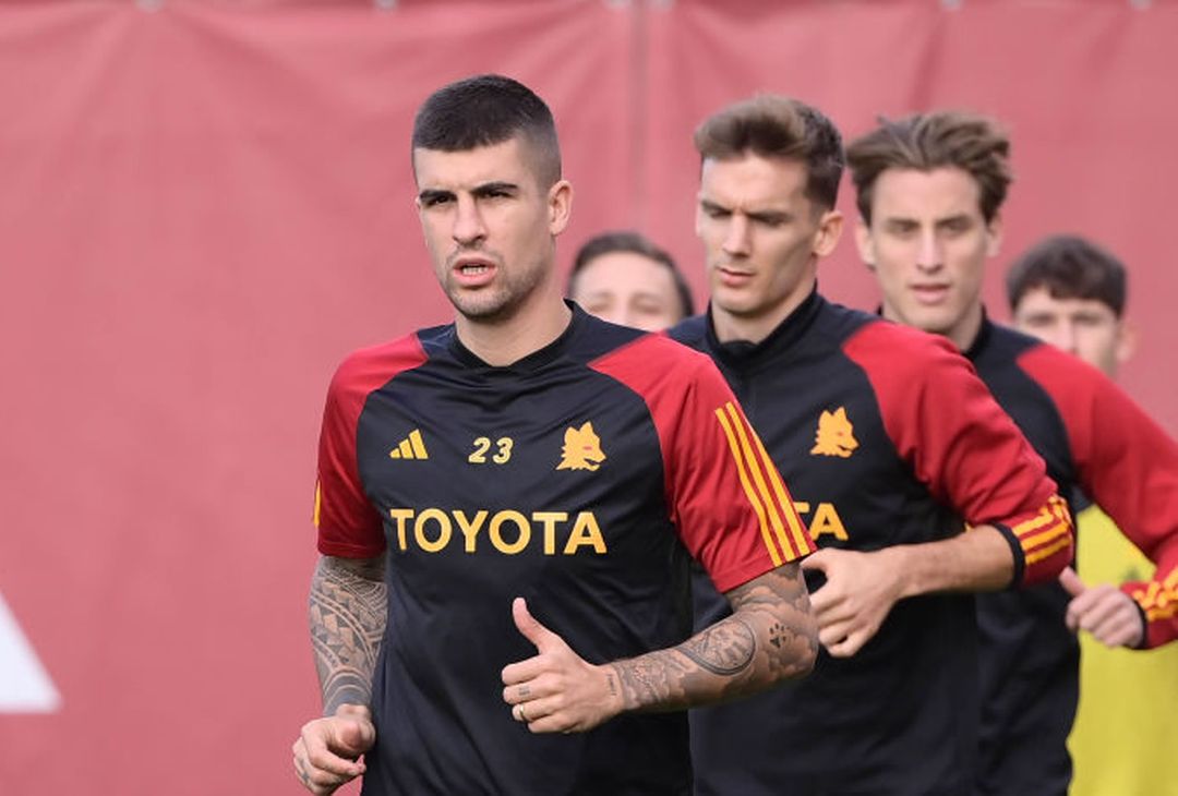 Roma, seduta con vista sul Lecce: in gruppo Dybala e Renato Sanches – FOTO GALLERY - immagine 21