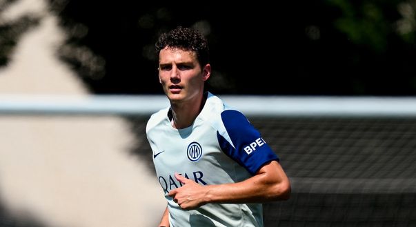 Pavard può davvero lasciare l’Inter: le cifre. E in entrata? Ecco i due nomi nuovi- immagine 2