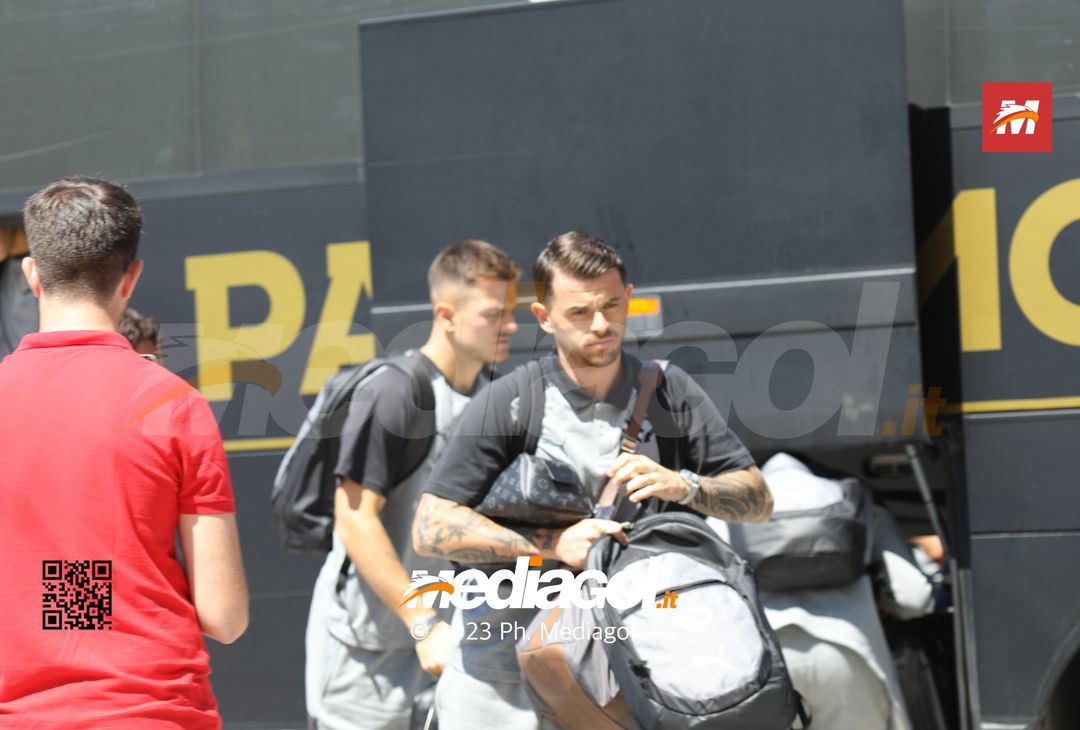 FOTO Palermo, l’arrivo della squadra di Corini in ritiro (GALLERY) - immagine 27