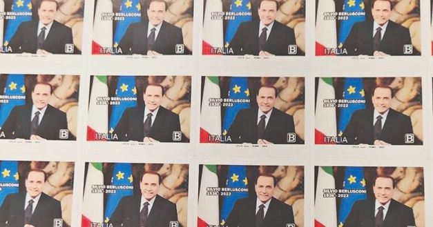 Il Times, i francobolli di Berlusconi sono un successo postumo- immagine 2