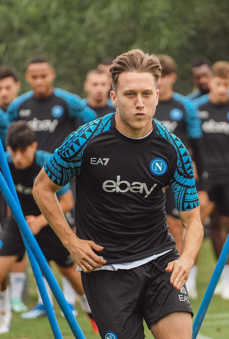 GALLERY Il Napoli si allena sotto una pioggia battente: le foto della seduta odierna - immagine 7