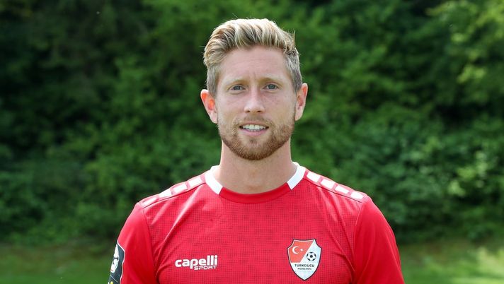 Si stacca la seggiovia e precipita per 70 metri, muore il calciatore Sebastian Hertner - immagine 1