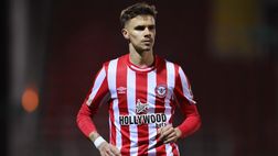 Basta calcio, il figlio di Beckham cambia lavoro: Romeo si dedicherà alla moda