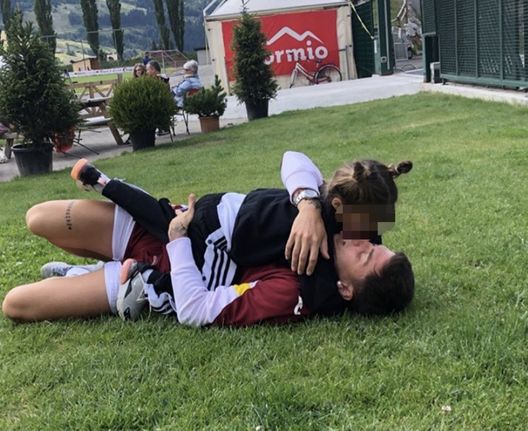 Toro Spy: Baselli e l’abbraccio con la figlia, Millico vince la ‘sfida’ con Rauti- immagine 2