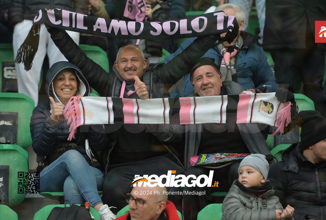 FOTOTIFO Palermo-Modena 4-2, gli scatti ai tifosi al “Renzo Barbera” (GALLERY) - immagine 62