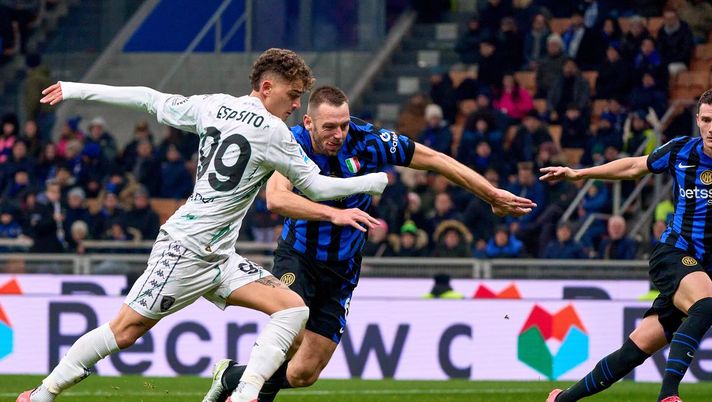 Esposito: “Cari tifosi dell’Inter, io vi ho chiesto scusa e voi mi avete applaudito. Ora io…” - immagine 1