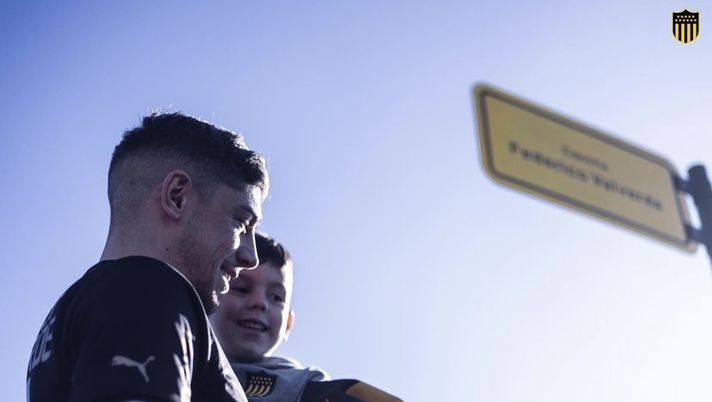 Il Peñarol omaggia Valverde: un campo nel centro sportivo porterà il suo nome Il Peñarol omaggia Valverde: un campo nel centro sportivo porterà il suo nome - immagine 1
