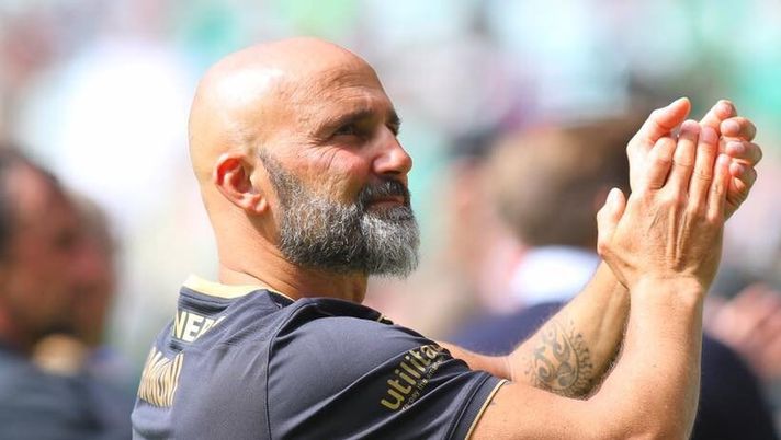 Celtic-Roma, è la sfida di Tarzan Annoni: dagli scarpini diversi all’aereo noleggiato Celtic-Roma, è la sfida di Tarzan Annoni: dagli scarpini diversi all’aereo noleggiato - immagine 1