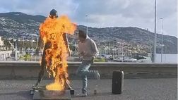 Follia a Madeira, incendiata la statua di Cristiano Ronaldo: il motivo