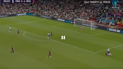 VIDEO / Bonucci, scivolata su una calciatrice nel match di beneficenza