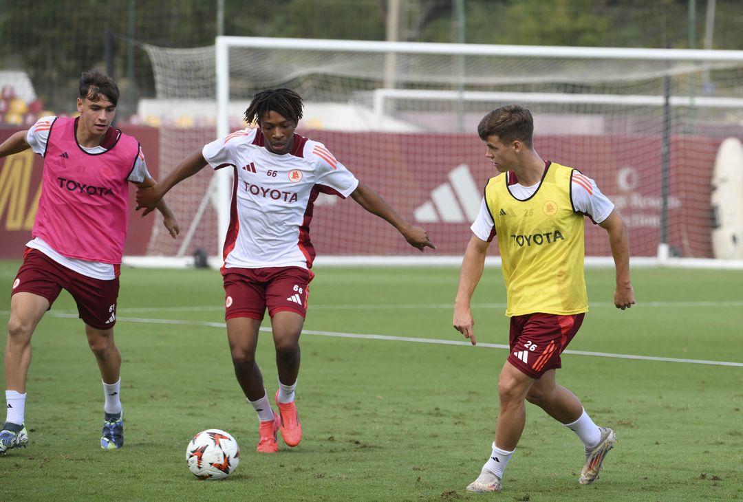 Trigoria, la ripresa degli allenamenti in vista della Dinamo Kiev – FOTO GALLERY - immagine 17