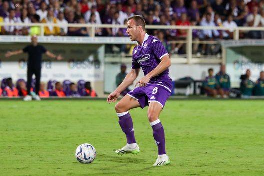 GERMOGLI PH: 31 AGOSTO 2023 FIRENZE STADIO ARTEMIO FRANCHI PLAY OFF UEFA CONFERENCE LEAGUE FIORENTINA VS RAPID VIENNA NELLA FOTO ARTHUR L’ultima di Arthur playmaker in solitaria? La risposta la darà il campo- immagine 2