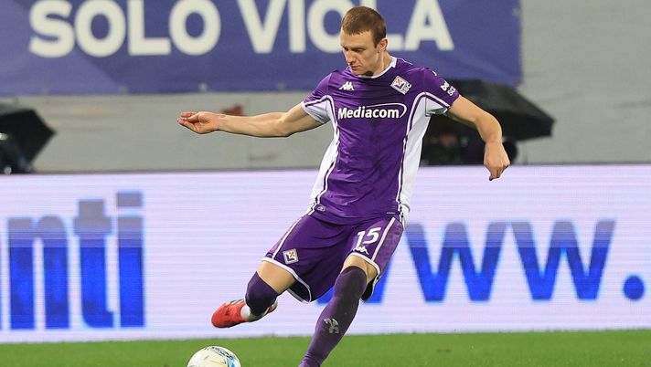 FLORENCE, ITALY - FEBRUARY 7: Pietro Comuzzo of ACF Fiorentina in action during the Serie A match between ACF Fiorentina and Torino FC at Artemio Franchi on February 7, 2026 in Florence, Italy. (Photo by Gabriele Maltinti/Getty Images) Comuzzo