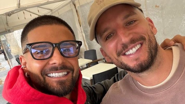 Selfie e autografi, Insigne e Mertens insieme a Napoli: ecco dove sono stati - immagine 1
