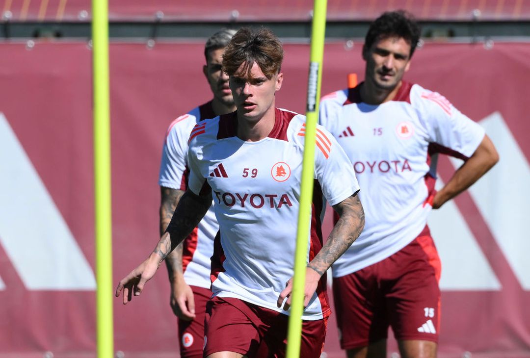 Roma, scarico per i titolari col Venezia. Dybala a parte – FOTO GALLERY - immagine 16