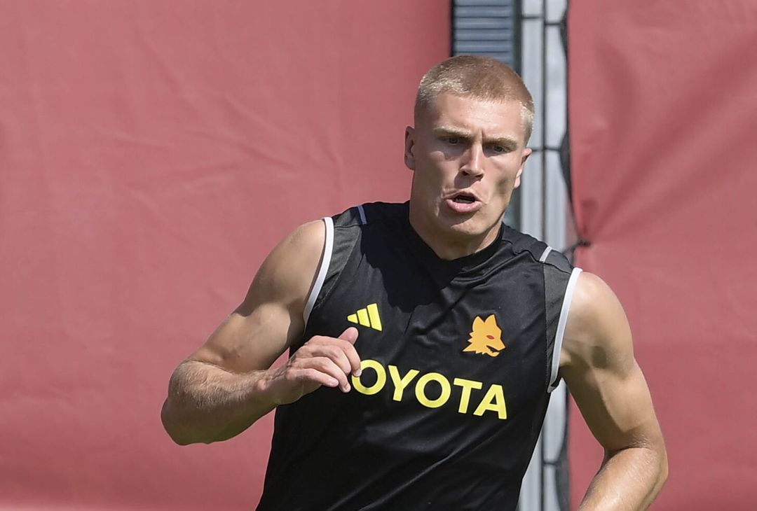 Roma, la squadra si allena a Trigoria. Presenti Paredes e Sanches – FOTO GALLERY - immagine 15