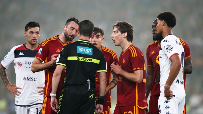 Roma-Genoa, la moviola: espulso Paredes per proteste, ammonito Lukaku - immagine 1