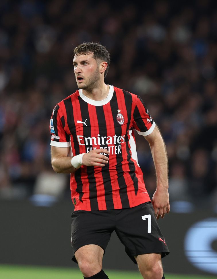 Napoli-Milan 2-1, le pagelle: disastro Pavlovic-Gabbia e Gimenez sbaglia un rigore- immagine 15