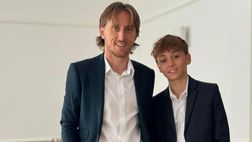 Luka Modric e la foto con l’Under 16: fra i giocatori anche il figlio Ivano…