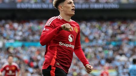 Garnacho in goal nel Manchester Derby Community Shield